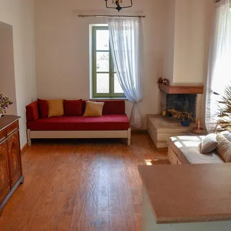 Komfort Stone House Casa de Férias *