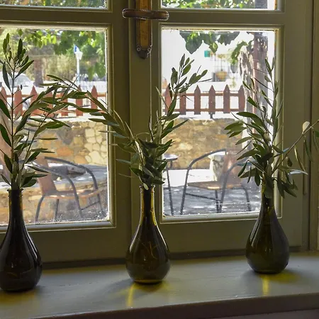 בית נופש Komfort Stone House Antimachia