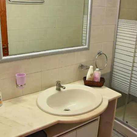 Komfort Stone House * Antimachia