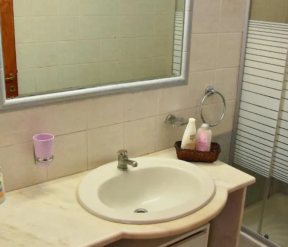 Komfort Stone House * Antimachia