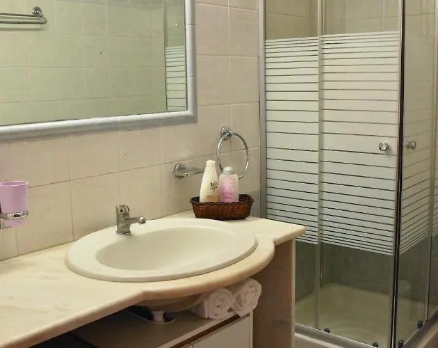 Komfort Stone House * Antimachia