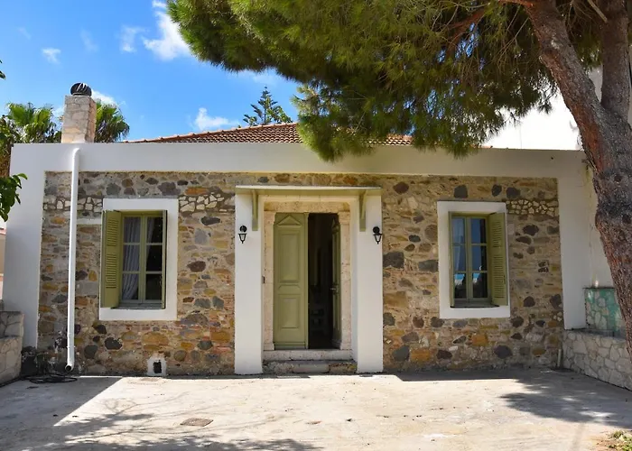 Komfort Stone House * Antimachia